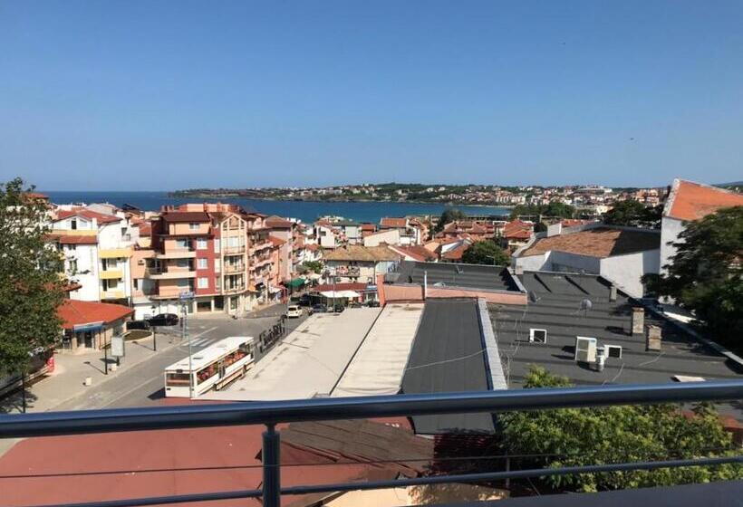 פנסיון Guest House Petrovi