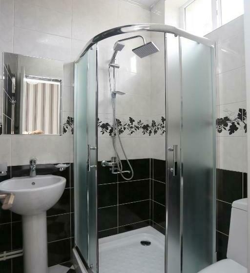 پانسیون Guest House Pirosmani 60