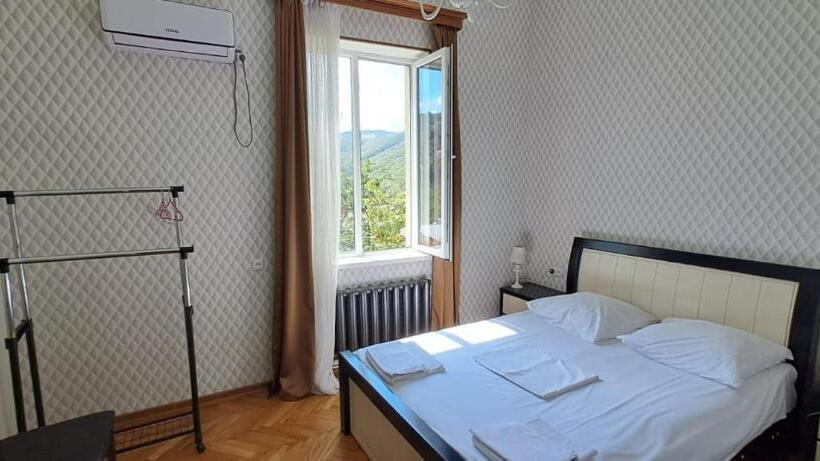 پانسیون Guest House Pirosmani 60