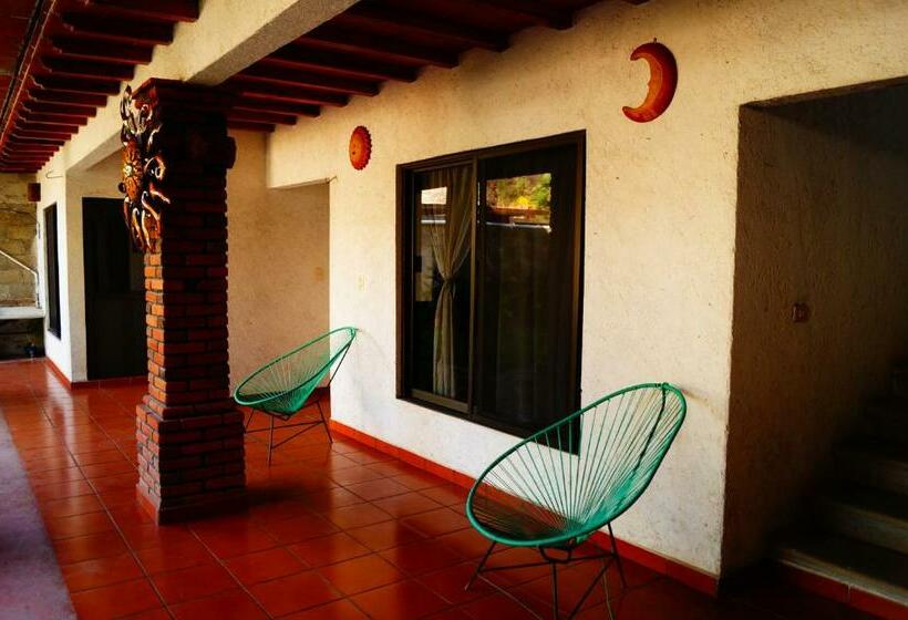 ペンション Hospedaje La Hoja