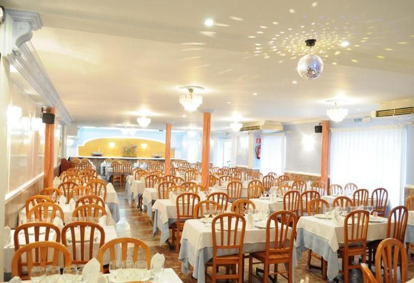پانسیون Hostal Can Marinés