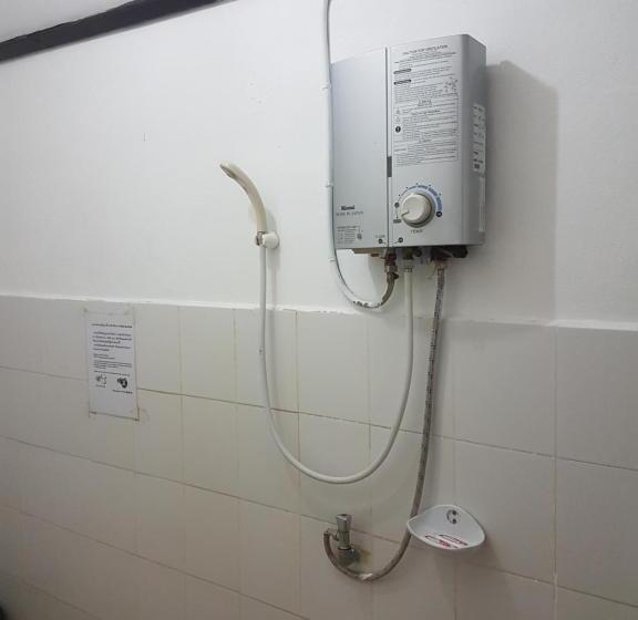 膳宿费 Lattanavongsa Guesthouse And Bungalows