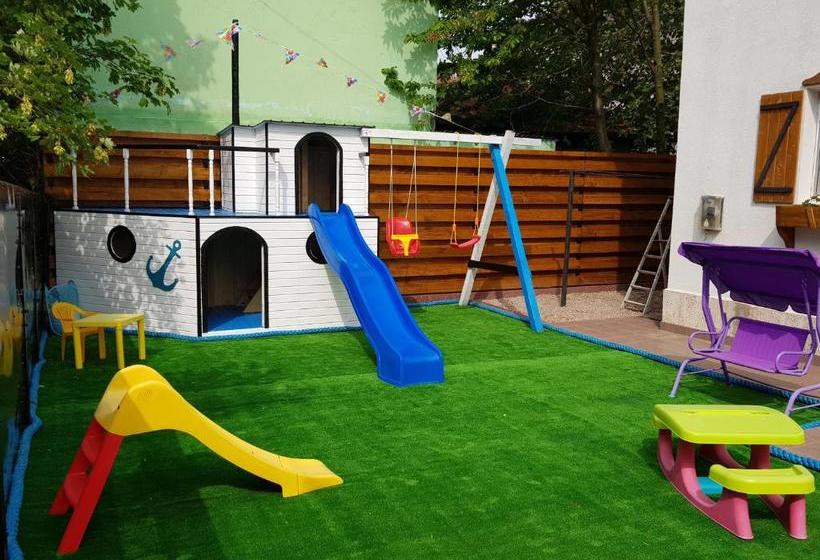 膳宿费 Mar Mari S