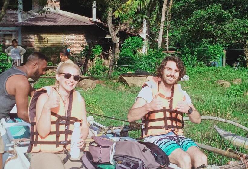 膳宿费 Osheen Family Guest House