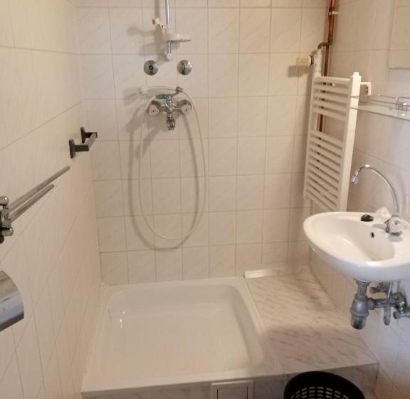 ペンション Parti Sétány Vendégház