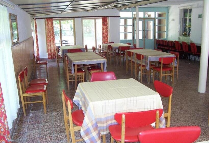 ペンション Parti Sétány Vendégház