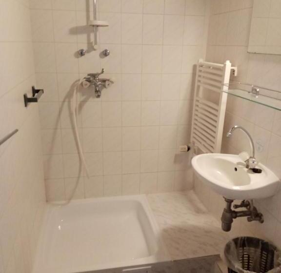 ペンション Parti Sétány Vendégház