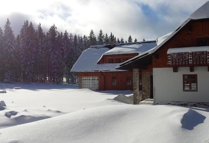 膳宿费 Penzion Nad Kvildou