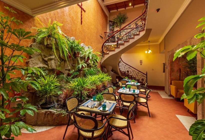 펜션 Posada Del Rey