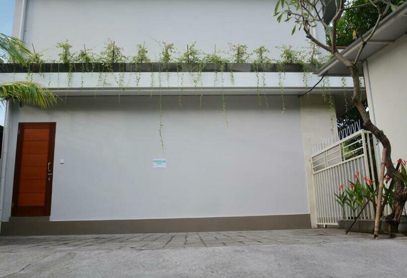 ペンション Puri Kesari Guest House