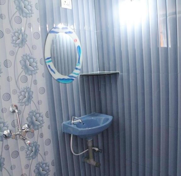 بنسيون Sai Guru Guest House