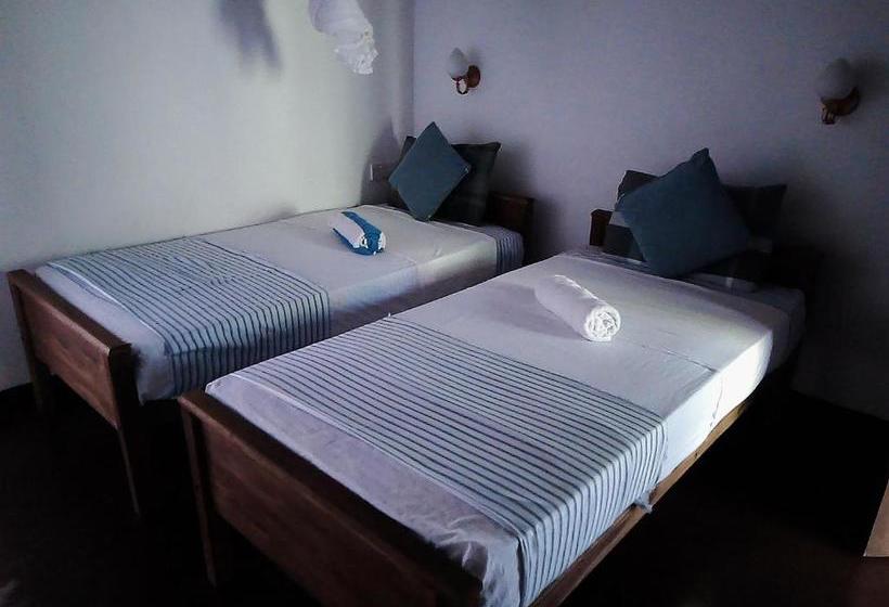 פנסיון Sigiri Charuka Resort