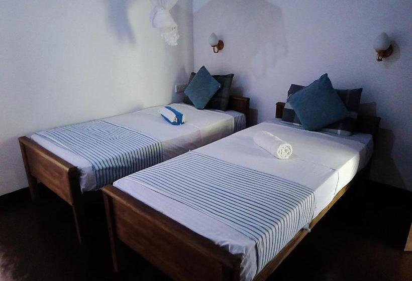 פנסיון Sigiri Charuka Resort