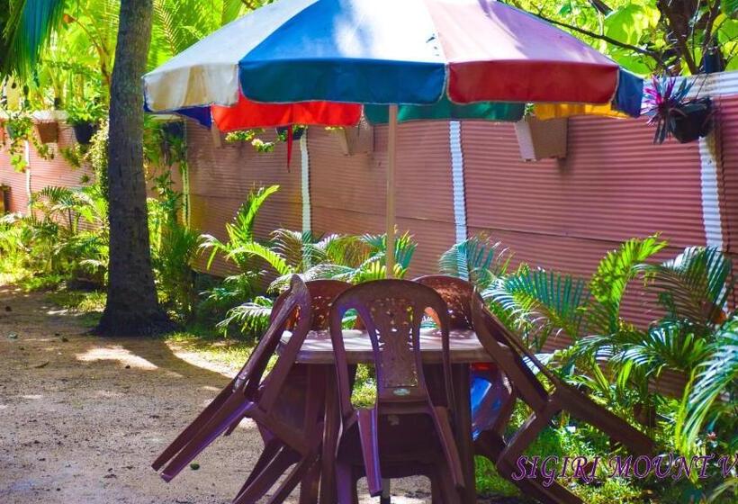 膳宿费 Sigiri Mount Villa & Restaurant