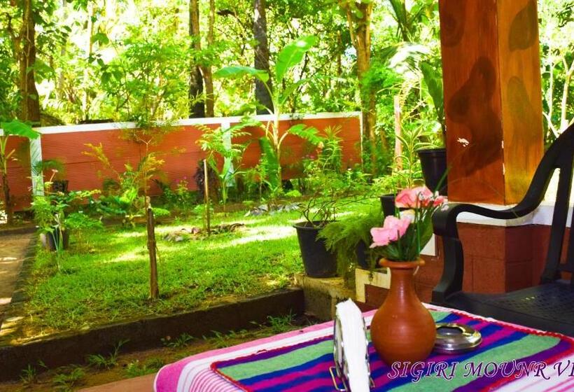 膳宿费 Sigiri Mount Villa & Restaurant