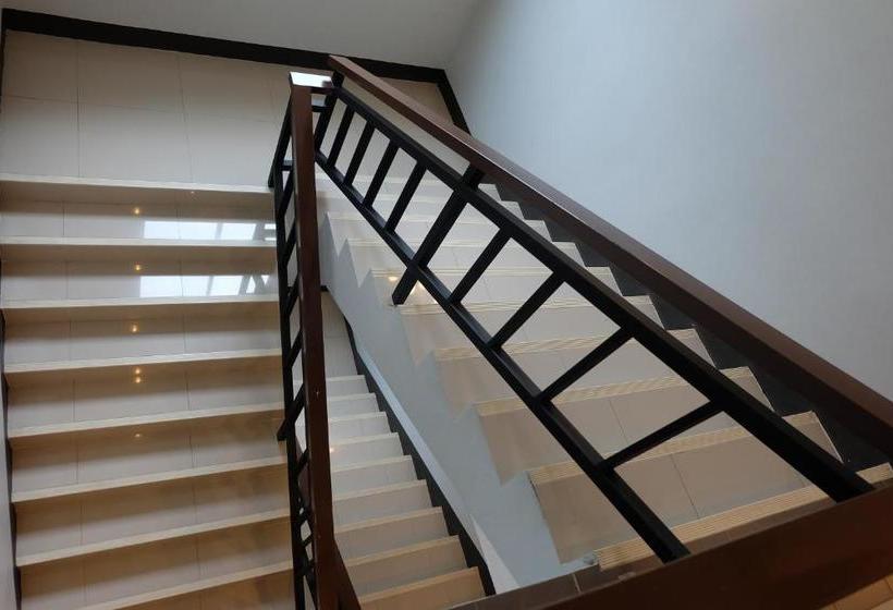 פנסיון Villa Rassada Nakorn Lampang