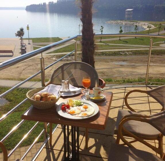 Port Club Pension & Restaurant