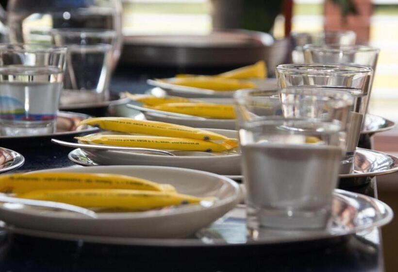 Port Club Pension & Restaurant