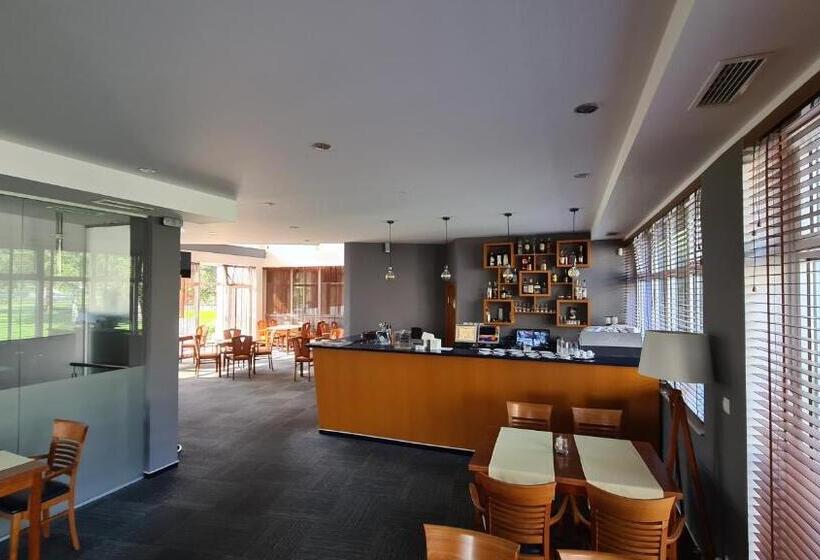 Port Club Pension & Restaurant