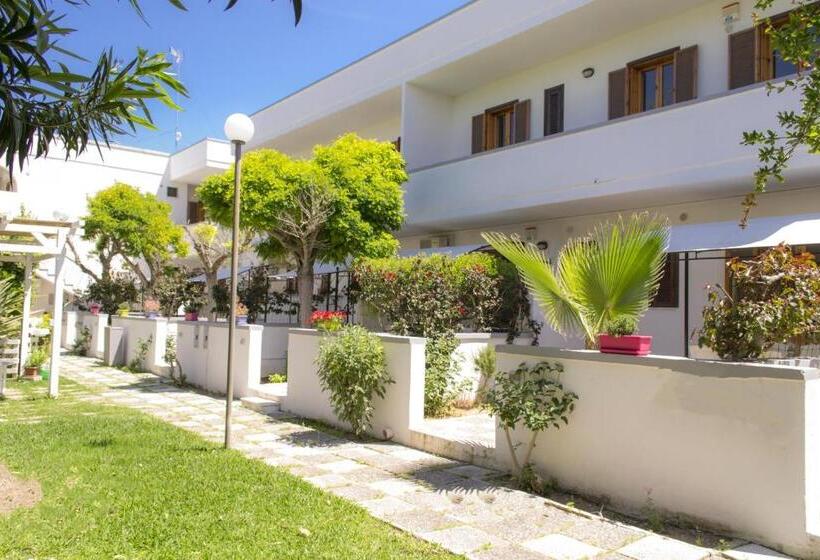 Residence Borgo Latino  Localo