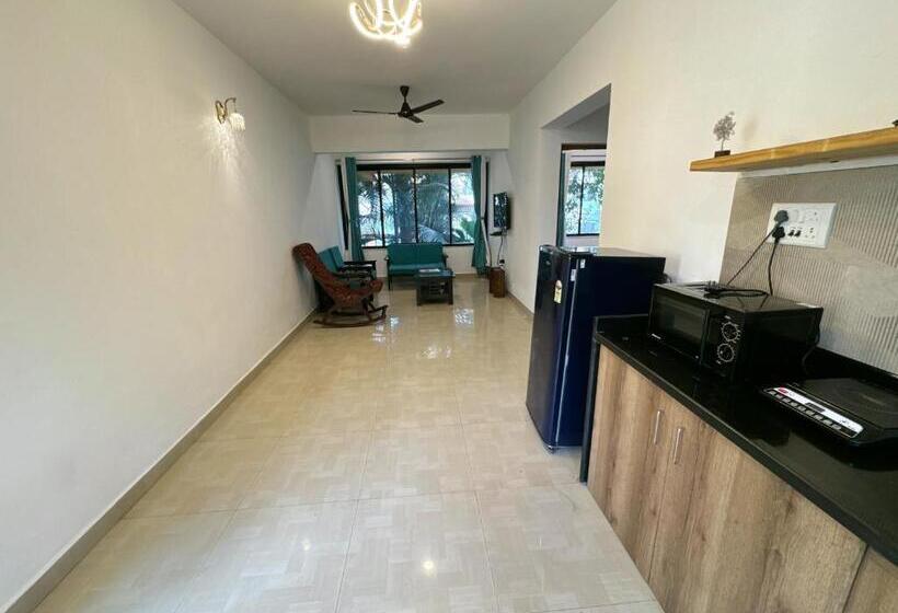 Yoyo Goa, The Apartment