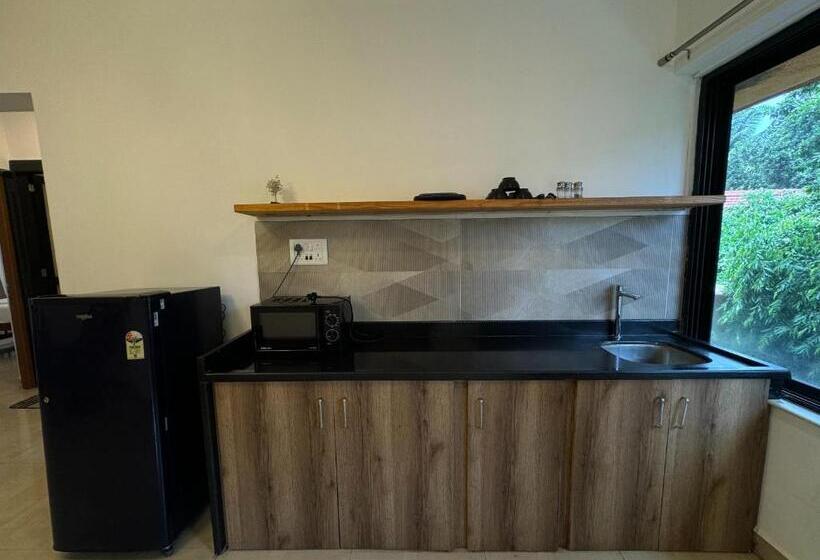 Yoyo Goa, The Apartment