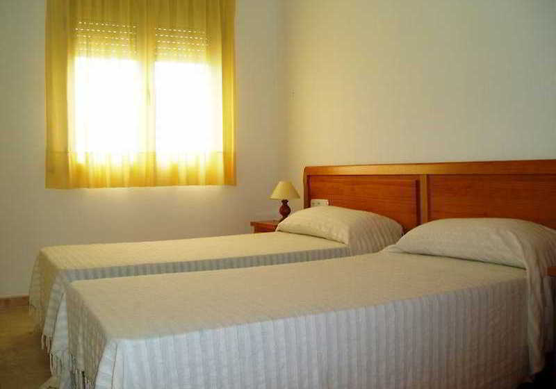 Apartamentos Urbanizacion Del Sol