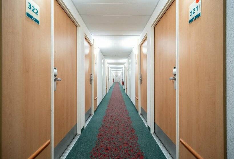 B&B Hotel Calais Terminal Cité de l'Europe 3 étoiles