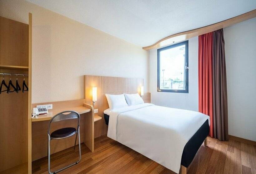 B&B Hotel Calais Terminal Cité de l'Europe 3 étoiles