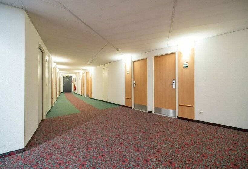 B&B Hotel Calais Terminal Cité de l'Europe 3 étoiles