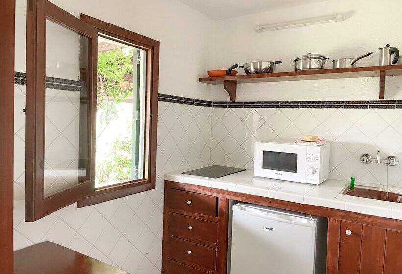 Binivell Park   Caliu Apartments