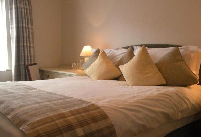 Conyngham Arms Hotel