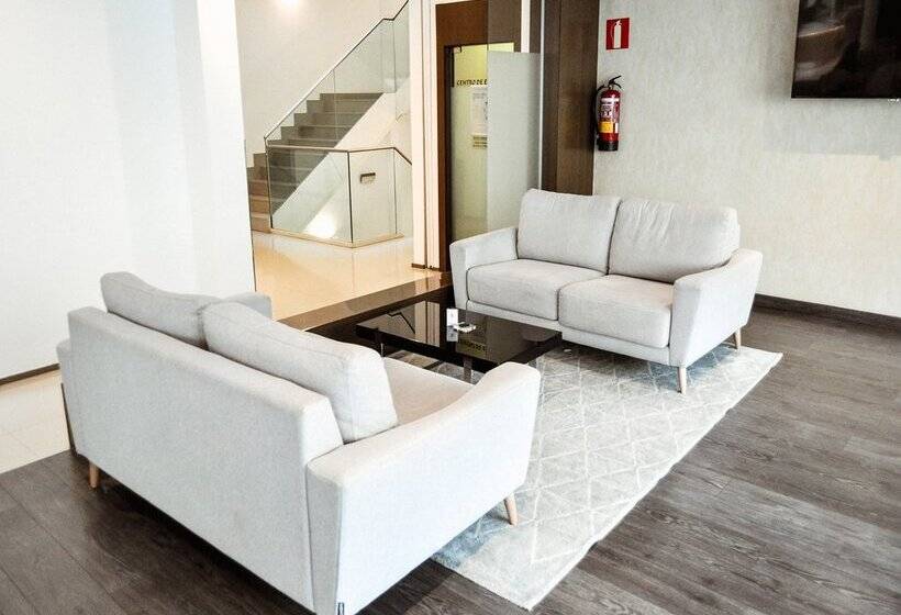 فندق Abba Huesca