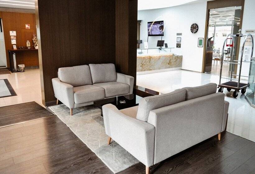 فندق Abba Huesca