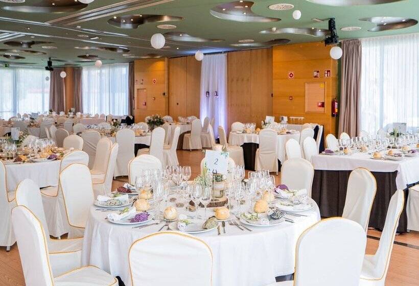 فندق Abba Huesca