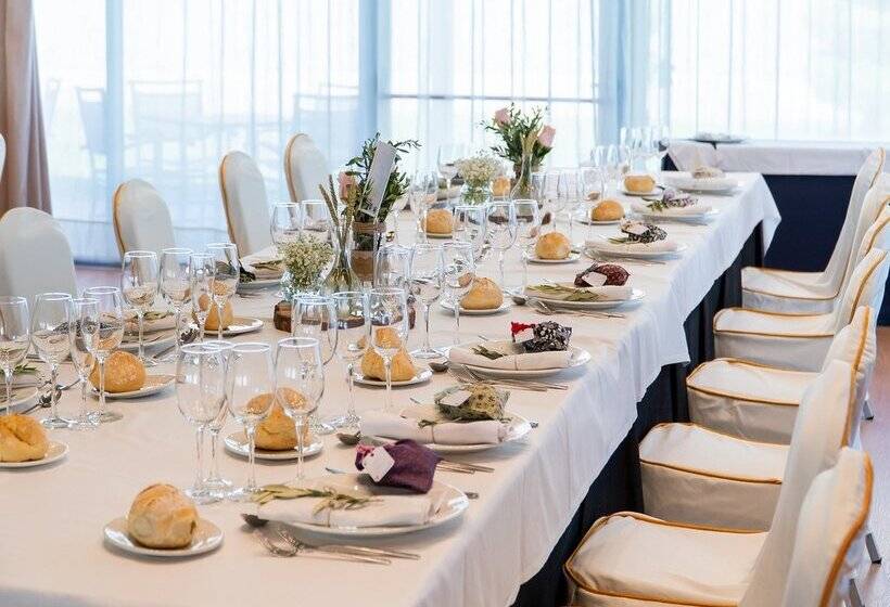 فندق Abba Huesca