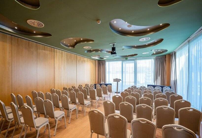 فندق Abba Huesca