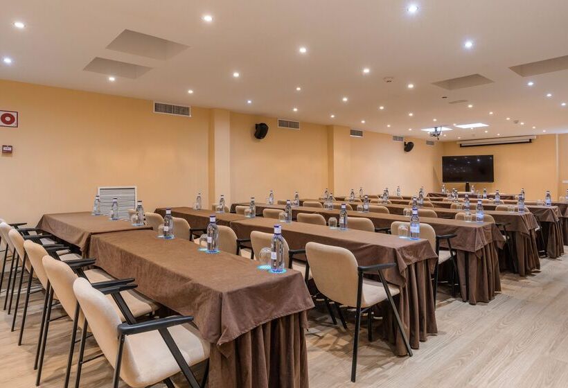 Отель Alua Gran Camp de Mar