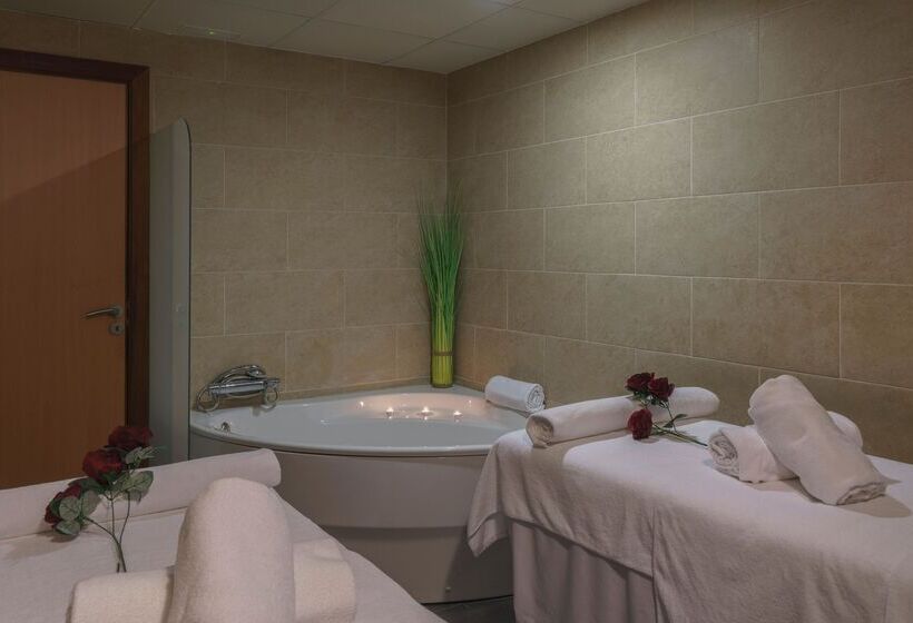 Отель Alua Gran Camp de Mar