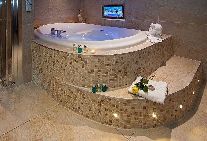 בית מלון כפרי Aphrodites Group