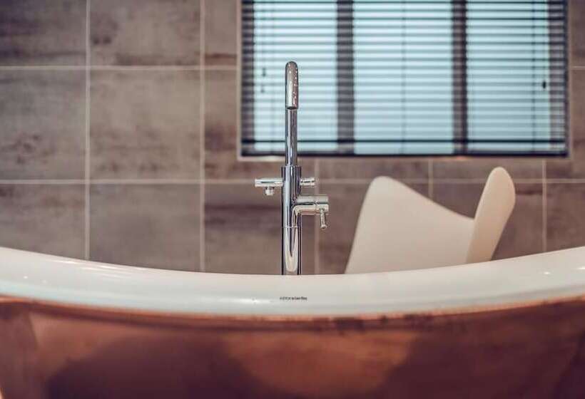 בית מלון כפרי Aphrodites Group