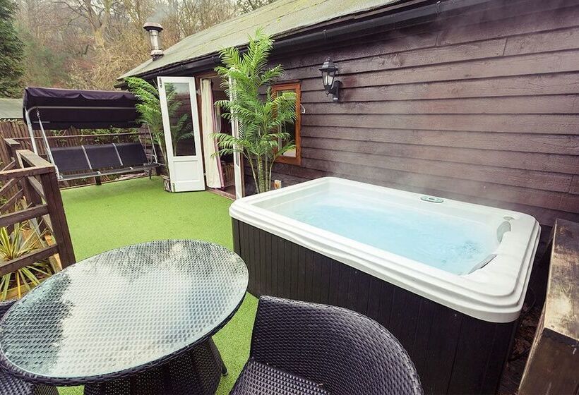 בית מלון כפרי Aphrodites Group