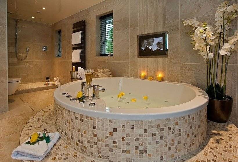 בית מלון כפרי Aphrodites Group