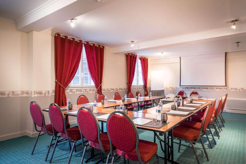 Отель Best Western Ile De France Hôtel & Spa