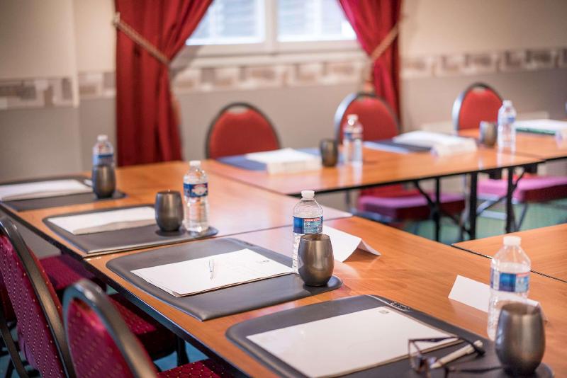 Отель Best Western Ile De France Hôtel & Spa