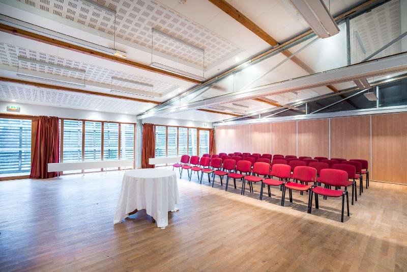 Отель Best Western Ile De France Hôtel & Spa