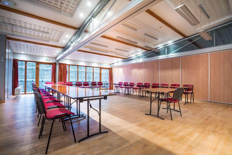 Отель Best Western Ile De France Hôtel & Spa