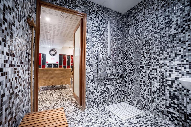 Отель Best Western Ile De France Hôtel & Spa