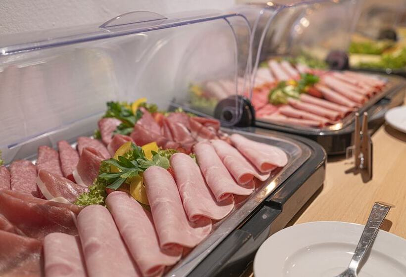 Отель Big Mama Leipzig