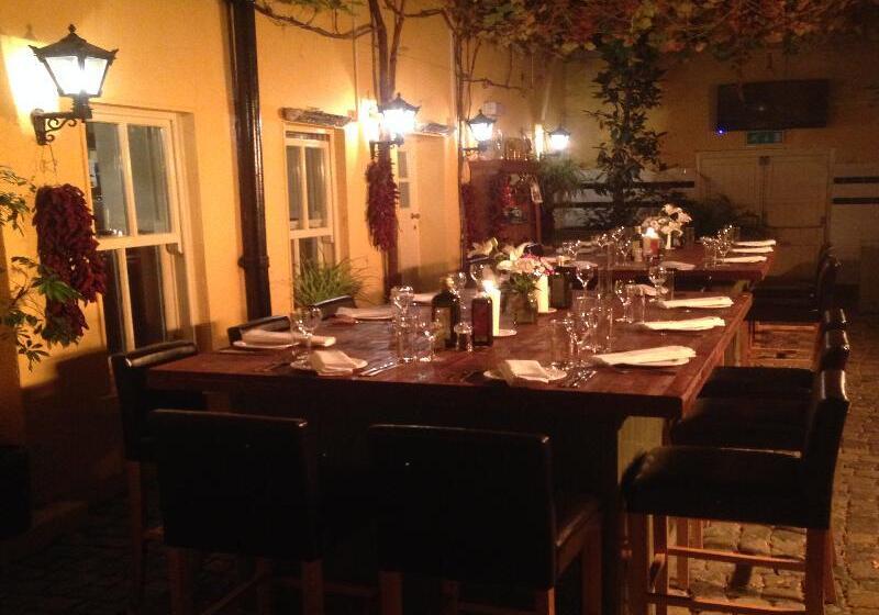 בית מלון כפרי Brooklodge & Macreddin Village